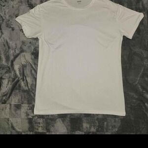 SPYDER Mens white dryfit T shirt. XL. Like New condition.